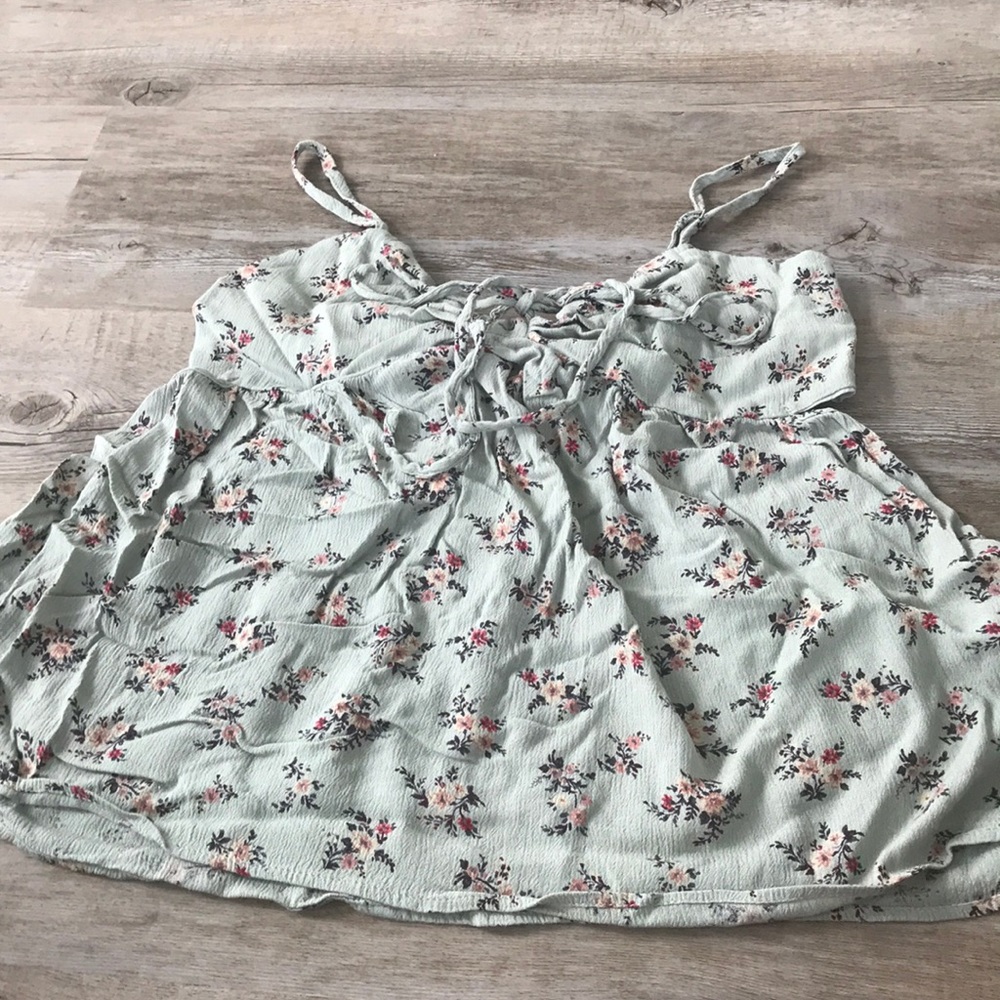 Aeo green flower tank